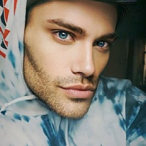 Meet your Posher, Paul